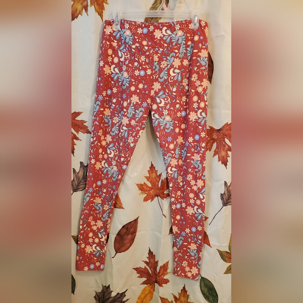 LuLaRoe flower print pants.